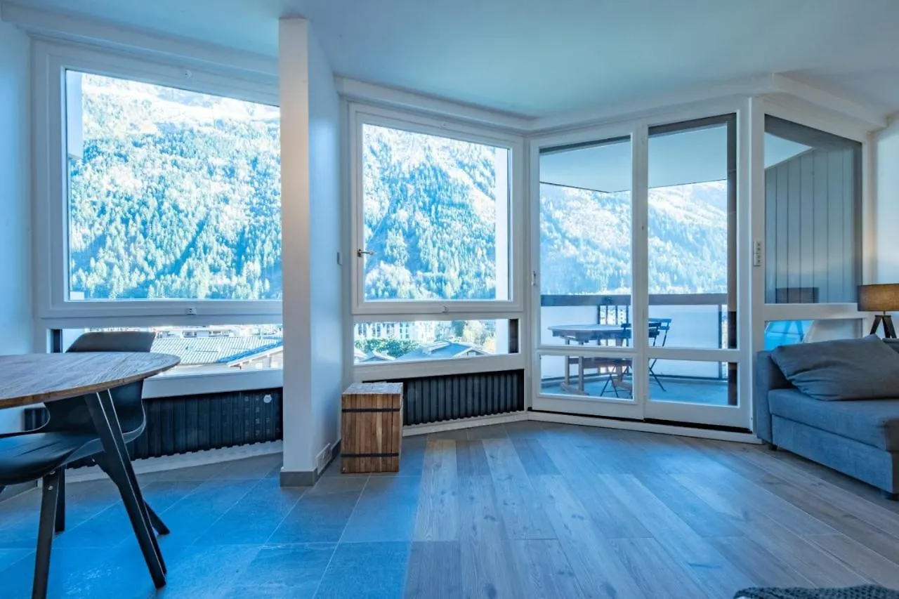 Apartment Charming Studio With Balcony And View In Chamonix